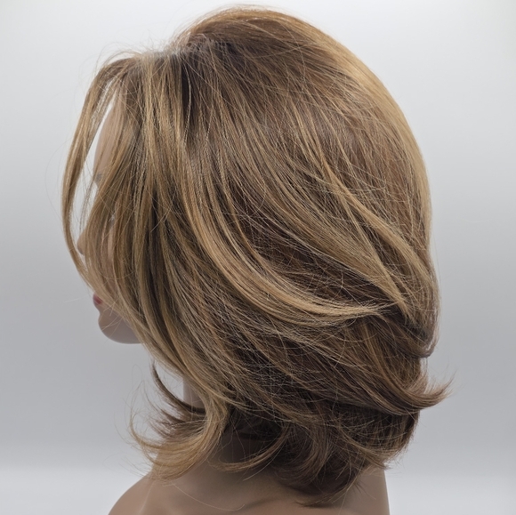 Chelsey Smith Crowns Cosmetics Stella Caramel Blonde Lace Front Wig - Picture 4 of 9